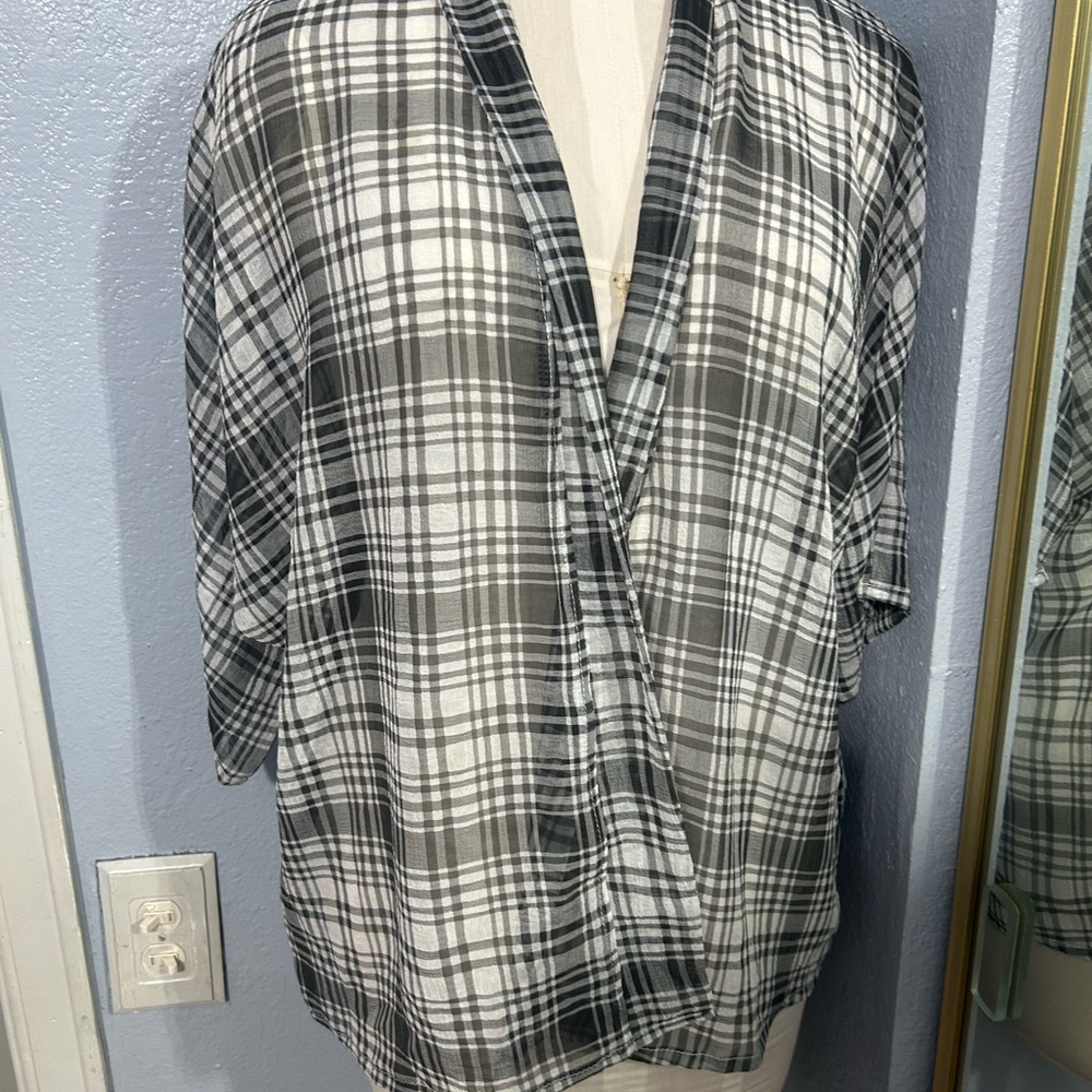 Men's Black & White Plaid Shirt